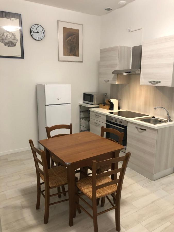 Appartamento House Apartment Tabe Centro ボローニャ エクステリア 写真