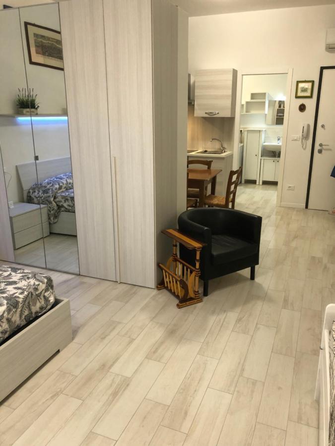 Appartamento House Apartment Tabe Centro ボローニャ エクステリア 写真