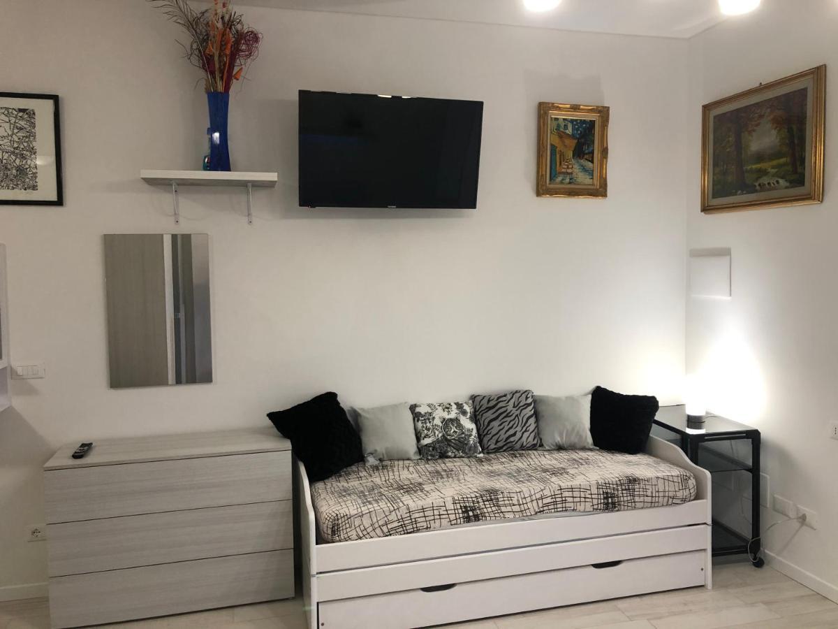 Appartamento House Apartment Tabe Centro ボローニャ エクステリア 写真