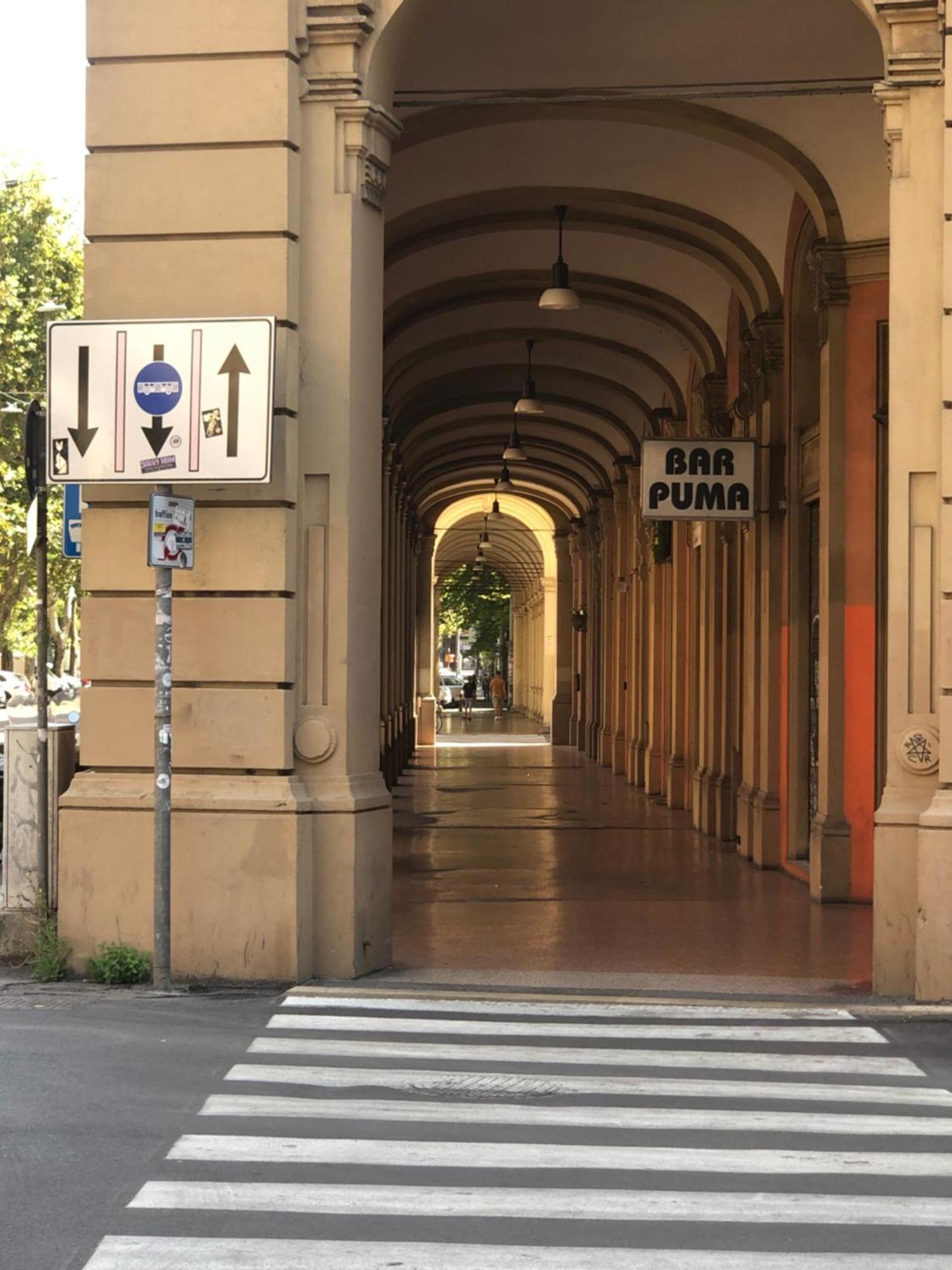 Appartamento House Apartment Tabe Centro ボローニャ エクステリア 写真