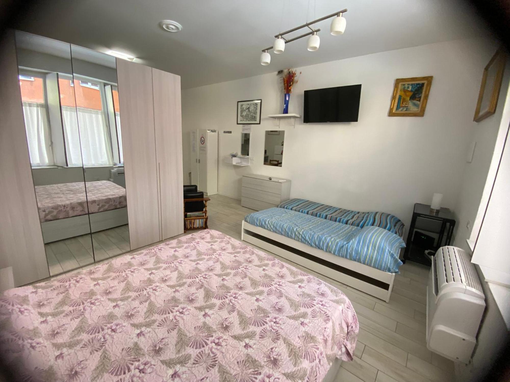 Appartamento House Apartment Tabe Centro ボローニャ エクステリア 写真