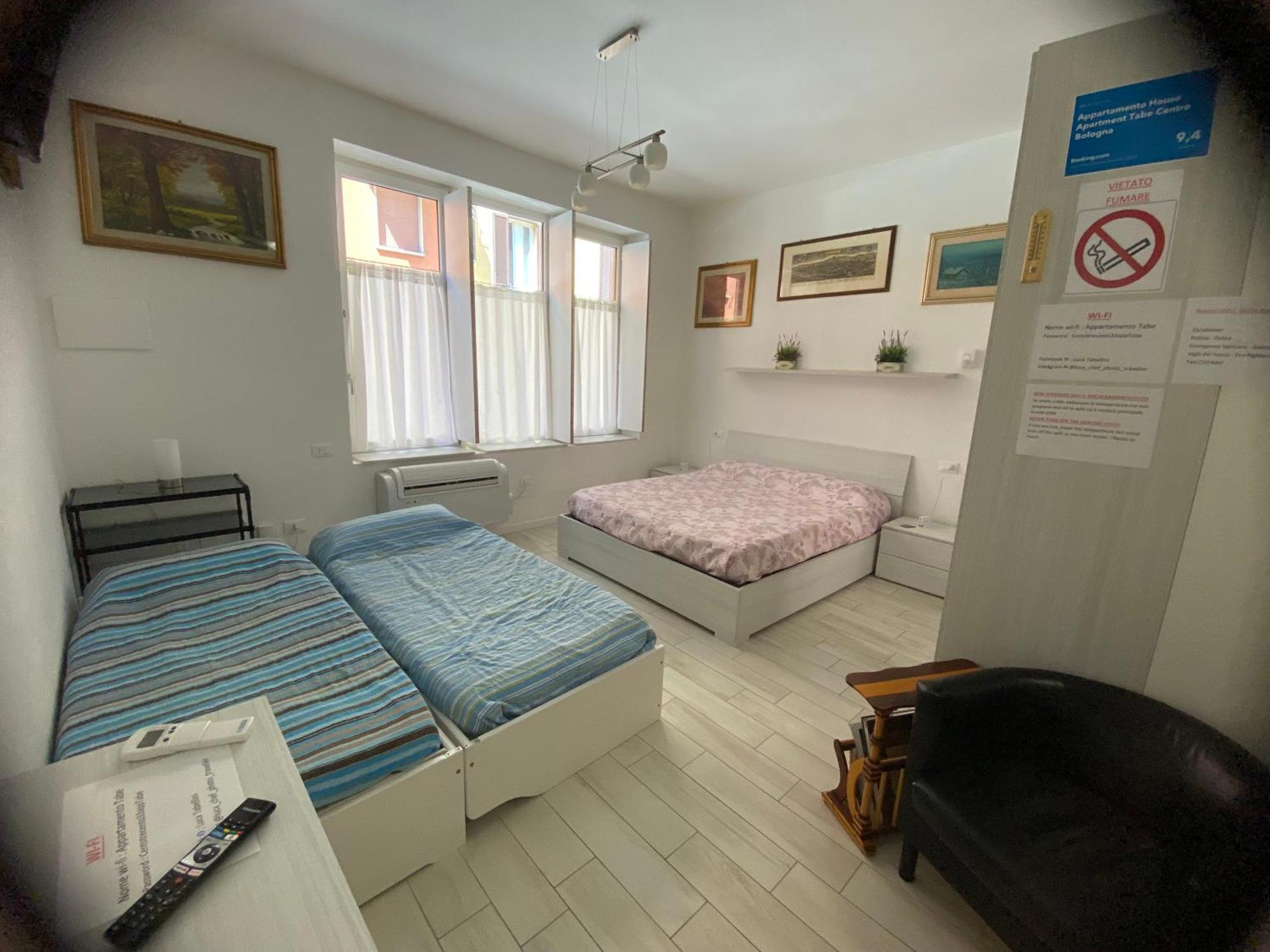 Appartamento House Apartment Tabe Centro ボローニャ エクステリア 写真